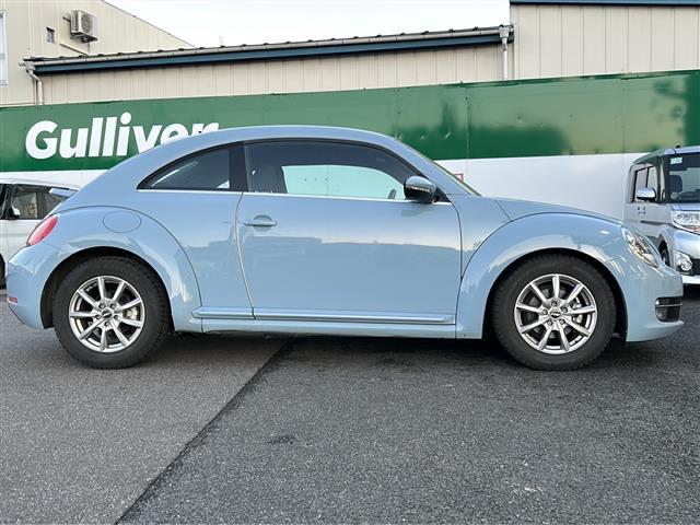 ザ・ビートル デザイン　社外ナビゲーション　フルセグＴＶ／ＢＴ／ＳＤ／ＣＤ／ＤＶＤ／ＡＵＸ／ＦＭ／ＡＭ　革張りステアリング　クルーズコントロール　ＭＴモード付ＡＴ　シガーライター　電動格納ミラー　ウィンカーミラー　フォグ（33枚目）