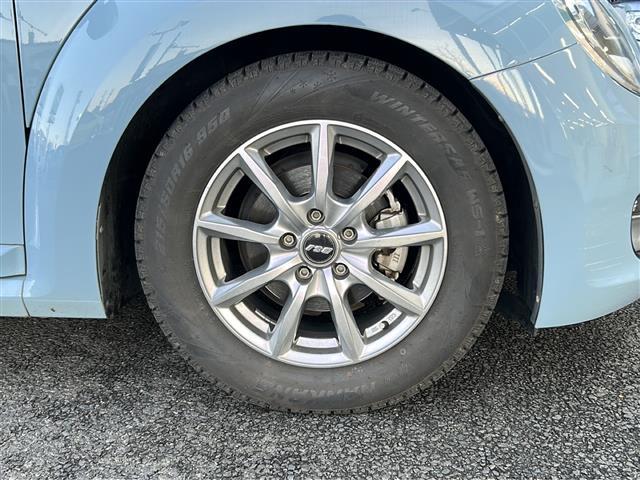 ザ・ビートル デザイン　社外ナビゲーション　フルセグＴＶ／ＢＴ／ＳＤ／ＣＤ／ＤＶＤ／ＡＵＸ／ＦＭ／ＡＭ　革張りステアリング　クルーズコントロール　ＭＴモード付ＡＴ　シガーライター　電動格納ミラー　ウィンカーミラー　フォグ（40枚目）