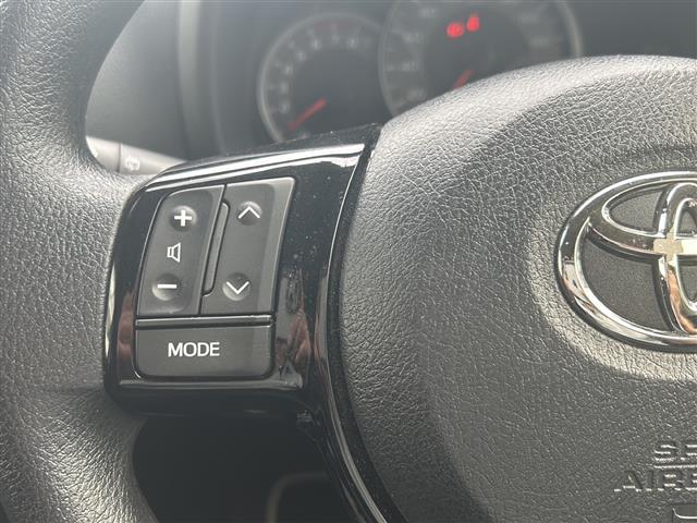 ヴィッツ F セーフティーエディションIII 衝突被害軽減ブレーキ Toyota Safety Sense CLEDヘッドライトバックカメライモビライザーエアバッグABSBluetooth対応メモリナビドライブレコーダーDVD再生機能ETC(7枚目)