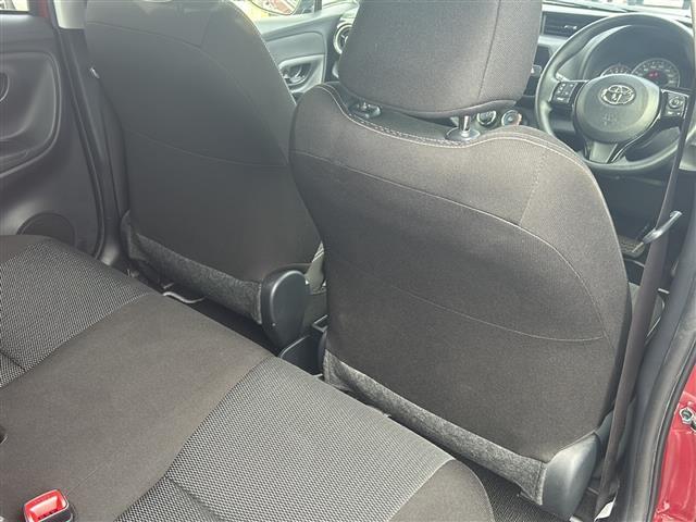 ヴィッツ F セーフティーエディションIII 衝突被害軽減ブレーキ Toyota Safety Sense CLEDヘッドライトバックカメライモビライザーエアバッグABSBluetooth対応メモリナビドライブレコーダーDVD再生機能ETC(27枚目)