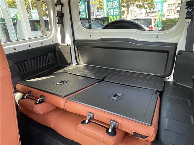 ジムニー ＸＣ　デュアルセンサーブレーキサポート　８型ナビ　フルセグ　ＢＴ　革調シートカバー　シートヒーター　大型ＬＥＤフォグ付バンパーガード　サイドバー　リアラダー　ルーフラック　リフトアップ　オーバーフェンダー（24枚目）