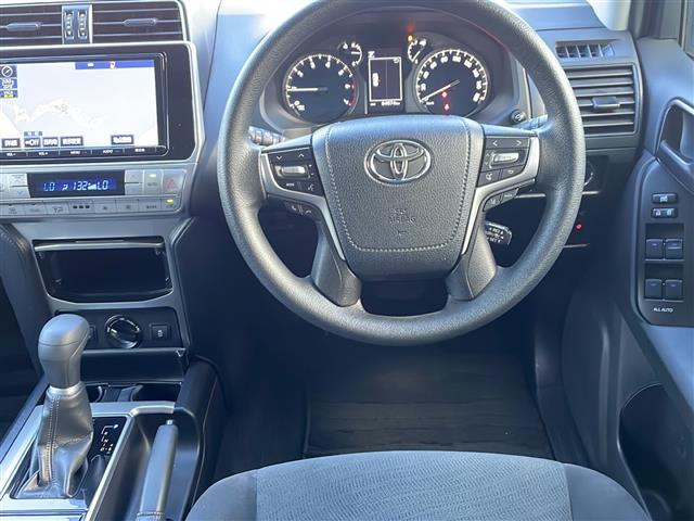 ランドクルーザープラド ＴＸ　４ＷＤ　７人乗　サンルーフ　トヨタセーフティセンス　純正９型ナビ　フルセグ　ＣＤ　ＤＶＤ　Ｂｌｕｅｔｏｏｔｈ　バックカメラ　ルーフレール　ＬＥＤヘッドライト　ＬＥＤフォグ　ビルトインＥＴＣ（19枚目）