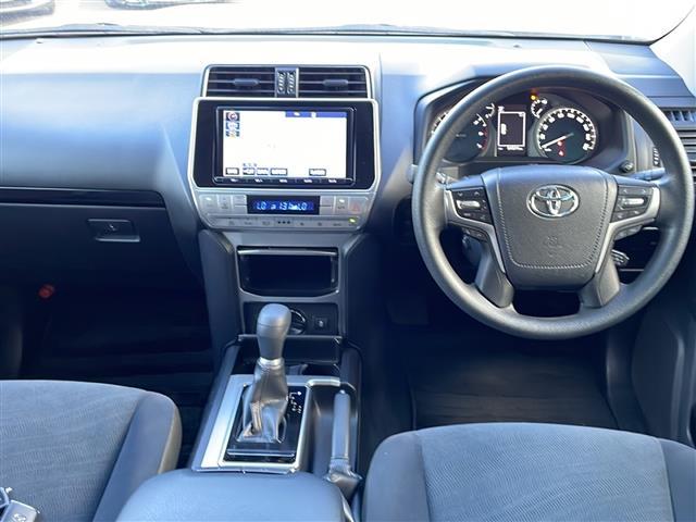 ランドクルーザープラド ＴＸ　４ＷＤ　７人乗　サンルーフ　トヨタセーフティセンス　純正９型ナビ　フルセグ　ＣＤ　ＤＶＤ　Ｂｌｕｅｔｏｏｔｈ　バックカメラ　ルーフレール　ＬＥＤヘッドライト　ＬＥＤフォグ　ビルトインＥＴＣ（20枚目）