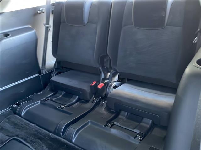 ランドクルーザープラド ＴＸ　４ＷＤ　７人乗　サンルーフ　トヨタセーフティセンス　純正９型ナビ　フルセグ　ＣＤ　ＤＶＤ　Ｂｌｕｅｔｏｏｔｈ　バックカメラ　ルーフレール　ＬＥＤヘッドライト　ＬＥＤフォグ　ビルトインＥＴＣ（24枚目）