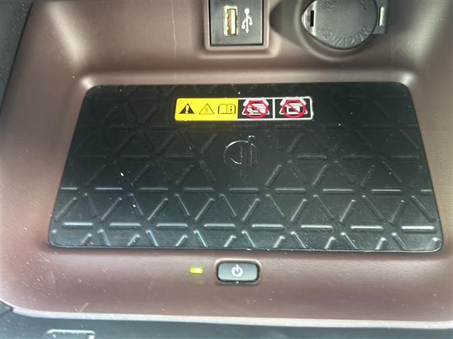 ＲＡＶ４ Ｇ　Ｚパッケージ　スマートエントリー＆プッシュスタートシステム本革巻きステアリング＆シフトノブ前席シートヒーター／ベンチレーション機能ステアリングヒーターＵＳＢ　Ｔｙｐｅ－Ｃ端子ハンズフリーパワーバックドア（15枚目）