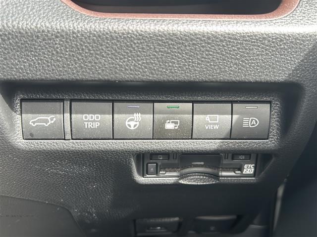 ＲＡＶ４ Ｇ　Ｚパッケージ　スマートエントリー＆プッシュスタートシステム本革巻きステアリング＆シフトノブ前席シートヒーター／ベンチレーション機能ステアリングヒーターＵＳＢ　Ｔｙｐｅ－Ｃ端子ハンズフリーパワーバックドア（17枚目）