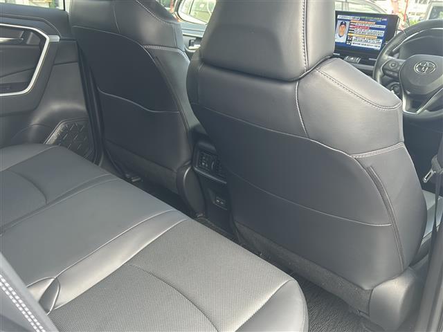 ＲＡＶ４ Ｇ　Ｚパッケージ　スマートエントリー＆プッシュスタートシステム本革巻きステアリング＆シフトノブ前席シートヒーター／ベンチレーション機能ステアリングヒーターＵＳＢ　Ｔｙｐｅ－Ｃ端子ハンズフリーパワーバックドア（27枚目）
