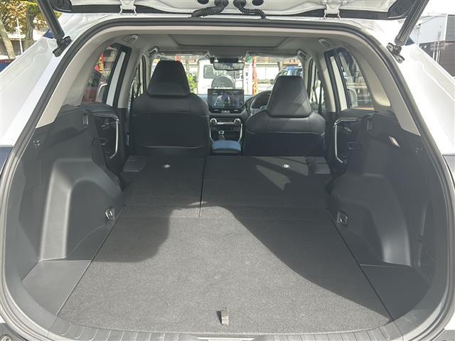 ＲＡＶ４ Ｇ　Ｚパッケージ　スマートエントリー＆プッシュスタートシステム本革巻きステアリング＆シフトノブ前席シートヒーター／ベンチレーション機能ステアリングヒーターＵＳＢ　Ｔｙｐｅ－Ｃ端子ハンズフリーパワーバックドア（33枚目）