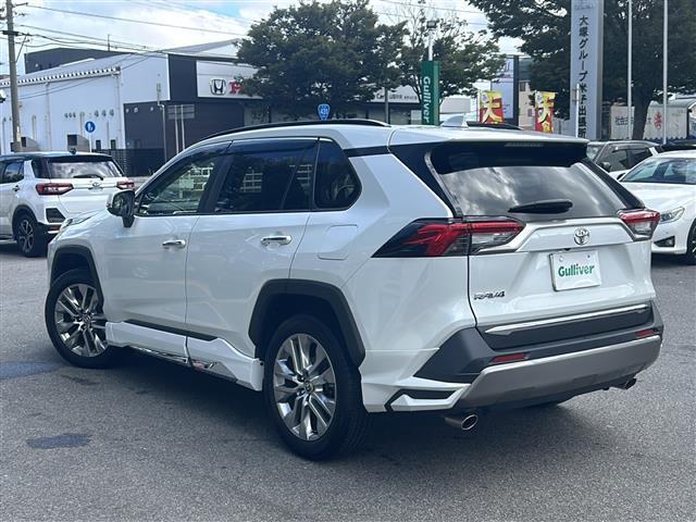 ＲＡＶ４ Ｇ　Ｚパッケージ　スマートエントリー＆プッシュスタートシステム本革巻きステアリング＆シフトノブ前席シートヒーター／ベンチレーション機能ステアリングヒーターＵＳＢ　Ｔｙｐｅ－Ｃ端子ハンズフリーパワーバックドア（43枚目）