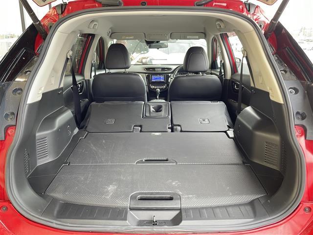 エクストレイル ２０Ｘ　４ＷＤ／ＥＴＣ／１８インチＡＷ／電動リアゲート／ドラレコ／ダウンヒルアシスト／シートヒーター／純正ナビ／バックカメラ／アイドリングストップ／スマートキー／ＬＥＤヘッドライト（16枚目）