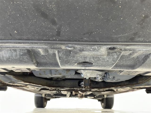 エクストレイル ２０Ｘ　４ＷＤ／ＥＴＣ／１８インチＡＷ／電動リアゲート／ドラレコ／ダウンヒルアシスト／シートヒーター／純正ナビ／バックカメラ／アイドリングストップ／スマートキー／ＬＥＤヘッドライト（41枚目）