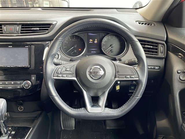 エクストレイル ２０Ｘ　４ＷＤ／ＥＴＣ／１８インチＡＷ／電動リアゲート／ドラレコ／ダウンヒルアシスト／シートヒーター／純正ナビ／バックカメラ／アイドリングストップ／スマートキー／ＬＥＤヘッドライト（42枚目）