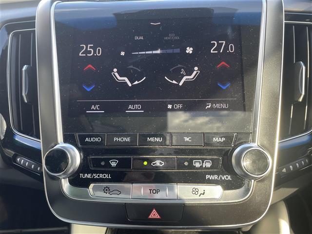 クラウンハイブリッド ＲＳ　モデリスタエアロ　モデリスタＡＷ　サンルーフ　白本革シート　メーカーナビ　フルセグ　Ｂｌｕｅｔｏｏｔｈ　全方位モニター　ＥＴＣ２．０　シートヒーター　ベンチレーション　セーフティセンス（6枚目）