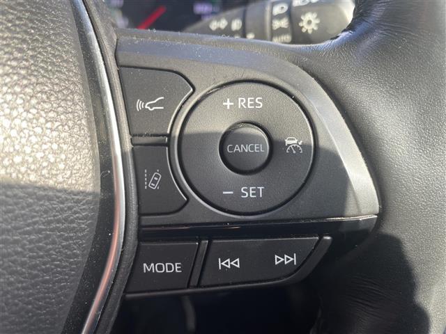 クラウンハイブリッド ＲＳ　モデリスタエアロ　モデリスタＡＷ　サンルーフ　白本革シート　メーカーナビ　フルセグ　Ｂｌｕｅｔｏｏｔｈ　全方位モニター　ＥＴＣ２．０　シートヒーター　ベンチレーション　セーフティセンス（10枚目）