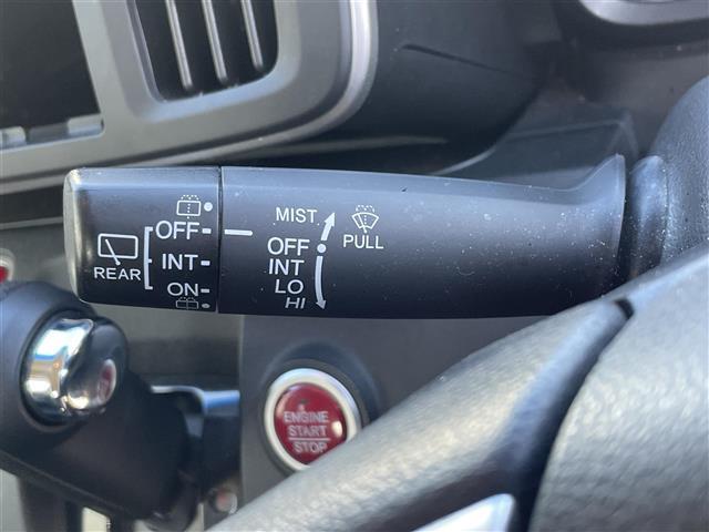 Ｎ－ＯＮＥ Ｇ・Ｌパッケージ　１４インチ社外アルミ　スタッドレスタイヤ付ノーマルホイール４本有り　フロアマット　ドアバイザー　横滑り防止装置　スマートキー　新車保証書　取扱説明書（2枚目）