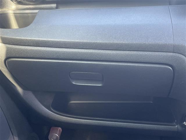 Ｎ－ＯＮＥ Ｇ・Ｌパッケージ　１４インチ社外アルミ　スタッドレスタイヤ付ノーマルホイール４本有り　フロアマット　ドアバイザー　横滑り防止装置　スマートキー　新車保証書　取扱説明書（9枚目）