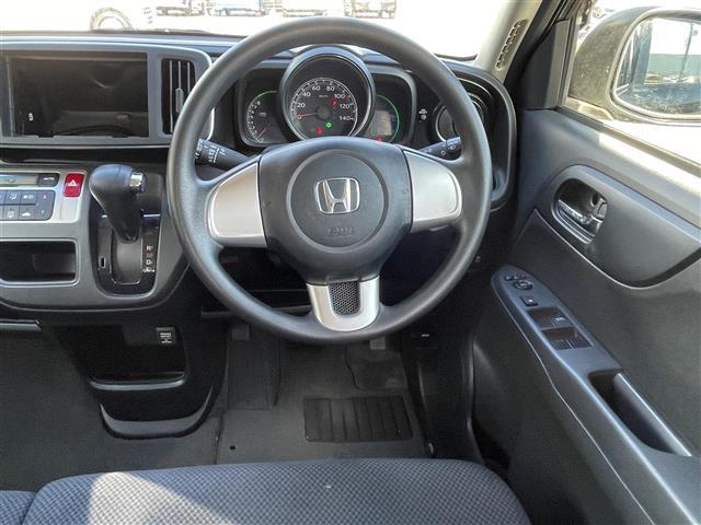 Ｎ－ＯＮＥ Ｇ・Ｌパッケージ　１４インチ社外アルミ　スタッドレスタイヤ付ノーマルホイール４本有り　フロアマット　ドアバイザー　横滑り防止装置　スマートキー　新車保証書　取扱説明書（12枚目）