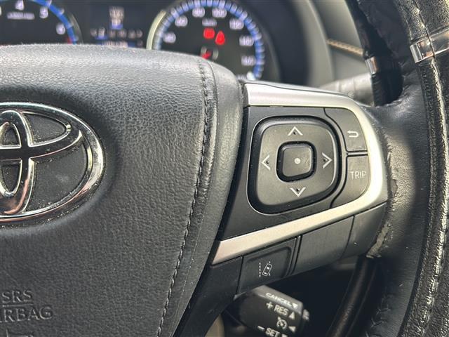 ハリアー プレミアム　ＨＤＤ社外ナビ（ＣＮ－５１０Ｄ）フルセグテレビＡＭ／ＦＭ、ＣＤ／ＤＶＤＢｌｕｅｔｏｏｔｈ盗難防止システムＡＢＳバックカメラアイドリングストップクルーズコントロールドアバイザープッシ（8枚目）