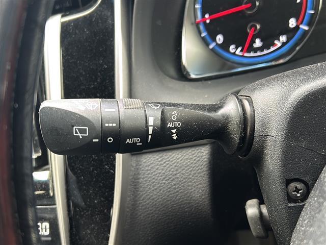 ハリアー プレミアム　ＨＤＤ社外ナビ（ＣＮ－５１０Ｄ）フルセグテレビＡＭ／ＦＭ、ＣＤ／ＤＶＤＢｌｕｅｔｏｏｔｈ盗難防止システムＡＢＳバックカメラアイドリングストップクルーズコントロールドアバイザープッシ（9枚目）