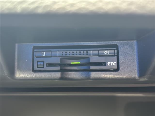 ハリアー プレミアム　ＨＤＤ社外ナビ（ＣＮ－５１０Ｄ）フルセグテレビＡＭ／ＦＭ、ＣＤ／ＤＶＤＢｌｕｅｔｏｏｔｈ盗難防止システムＡＢＳバックカメラアイドリングストップクルーズコントロールドアバイザープッシ（18枚目）