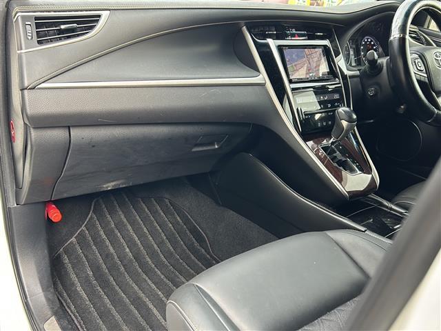 ハリアー プレミアム　ＨＤＤ社外ナビ（ＣＮ－５１０Ｄ）フルセグテレビＡＭ／ＦＭ、ＣＤ／ＤＶＤＢｌｕｅｔｏｏｔｈ盗難防止システムＡＢＳバックカメラアイドリングストップクルーズコントロールドアバイザープッシ（24枚目）