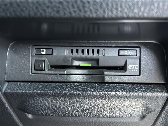 エスクァイア ハイブリッドＧｉ　ワンオーナー純正ＳＤナビ（ＮＳＺＴ－Ｙ６６Ｔ）フルセグＴＶＡＭ／ＦＭ、ＣＤ／ＤＶＤＢｌｕｅｔｏｏｔｈＥＴＣドライブレコーダーＬＥＤヘッドランプ（ハイ・ロービーム、オートレベリング機能付）（18枚目）