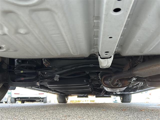 エスクァイア ハイブリッドＧｉ　ワンオーナー純正ＳＤナビ（ＮＳＺＴ－Ｙ６６Ｔ）フルセグＴＶＡＭ／ＦＭ、ＣＤ／ＤＶＤＢｌｕｅｔｏｏｔｈＥＴＣドライブレコーダーＬＥＤヘッドランプ（ハイ・ロービーム、オートレベリング機能付）（41枚目）