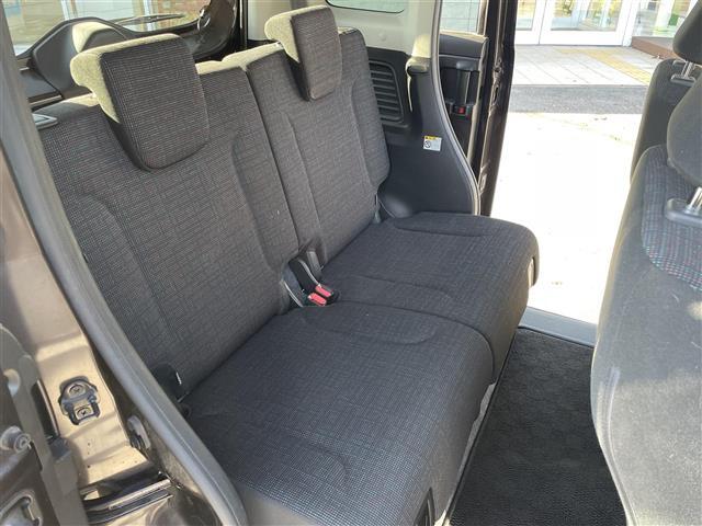 スペーシア ハイブリッドＧ　ＫＥＮＷＯＯＤナビ　フルセグ　ＣＤ　ＤＶＤ　Ｂｌｕｅｔｏｏｔｈ　両側スライドドア　スマートキー　プッシュスタート　オートライト　ベンチシート　Ｗ＆サイドエアバック　ワンオーナー　禁煙車（12枚目）