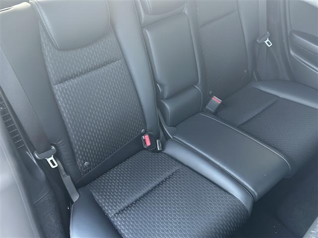 フィットハイブリッド Lパッケージ HDDナビAM/FMCD/DVDバックカメラドアバイザープッシュスタートETCドライブレコーダー(前後)(25枚目)