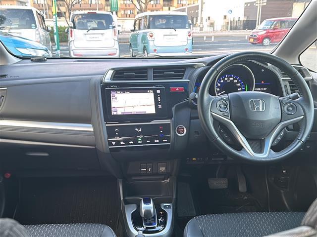 フィットハイブリッド Lパッケージ HDDナビAM/FMCD/DVDバックカメラドアバイザープッシュスタートETCドライブレコーダー(前後)(42枚目)