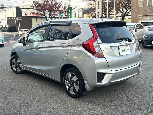 フィットハイブリッド Lパッケージ HDDナビAM/FMCD/DVDバックカメラドアバイザープッシュスタートETCドライブレコーダー(前後)(43枚目)