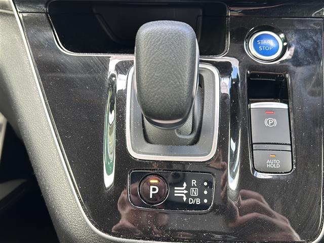 セレナ e-パワー ハイウェイスターV プロパイロット 純正9型ナビ フルセグ CD DVD Bluray 全方位モニター 両側電動スライドドア オプションフロントエアロ ドラレコ BSM 車高調 寒冷地 禁煙車(15枚目)