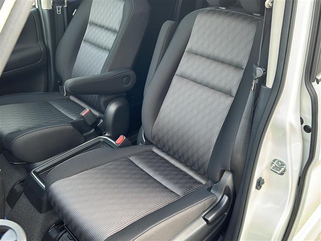 セレナ e-パワー ハイウェイスターV プロパイロット 純正9型ナビ フルセグ CD DVD Bluray 全方位モニター 両側電動スライドドア オプションフロントエアロ ドラレコ BSM 車高調 寒冷地 禁煙車(22枚目)