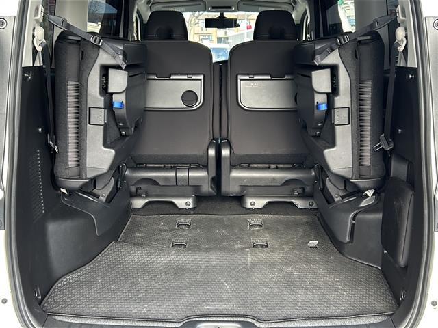 セレナ e-パワー ハイウェイスターV プロパイロット 純正9型ナビ フルセグ CD DVD Bluray 全方位モニター 両側電動スライドドア オプションフロントエアロ ドラレコ BSM 車高調 寒冷地 禁煙車(35枚目)