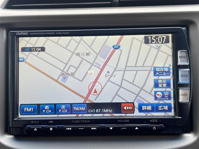 フィットハイブリッド ハイブリッド・10thアニバーサリー HDDナビ フルセグTV MSV DVD CD SD Bluetooth ETC クルーズコントロール スマートキー スペアキー フロアマット ドアバイザー ライトレベライザー 新車保証書 取扱説明書(2枚目)