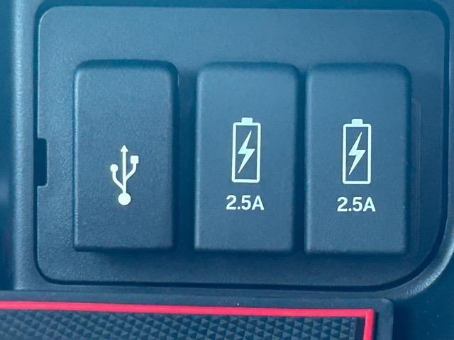 Ｎ－ＢＯＸカスタム Ｇ・ＥＸターボホンダセンシング　純正ナビ　Ｂｌｕｅｔｏｏｔｈ　フルセグＴＶ　ＣＤ／ＤＶＤ　ＥＴＣ　前後ドライブレコーダー　前後コーナーセンサー　助手席スーパースライドシート　両側パワースライドドア　アダクティブクルーズコントロール（18枚目）