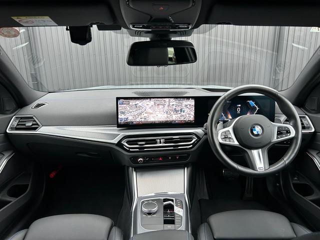３シリーズ ３２０ｄ　ｘＤｒｉｖｅツーリング　Ｍスポーツ　ハンズ・オフ・アシスト　黒革　ＨＵＤ　ＡＣＣ　ＬＫＡ　　ワイヤレス・チャージング　パワーシート　シートヒーター　パワーリアゲート／フットオープナー　純ナビ　３６０°カメラ　純１９ＡＷ　ドラレコ　ＥＴＣ（4枚目）