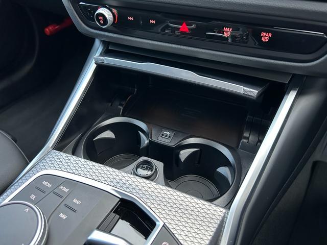 ３シリーズ ３２０ｄ　ｘＤｒｉｖｅツーリング　Ｍスポーツ　ハンズ・オフ・アシスト　黒革　ＨＵＤ　ＡＣＣ　ＬＫＡ　　ワイヤレス・チャージング　パワーシート　シートヒーター　パワーリアゲート／フットオープナー　純ナビ　３６０°カメラ　純１９ＡＷ　ドラレコ　ＥＴＣ（21枚目）