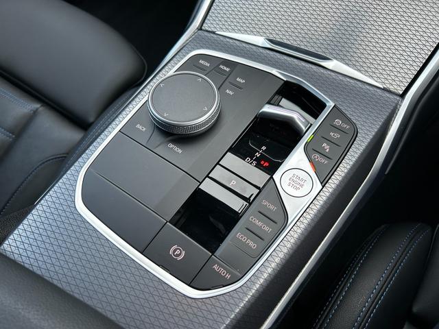 ３シリーズ ３２０ｄ　ｘＤｒｉｖｅツーリング　Ｍスポーツ　ハンズ・オフ・アシスト　黒革　ＨＵＤ　ＡＣＣ　ＬＫＡ　　ワイヤレス・チャージング　パワーシート　シートヒーター　パワーリアゲート／フットオープナー　純ナビ　３６０°カメラ　純１９ＡＷ　ドラレコ　ＥＴＣ（22枚目）