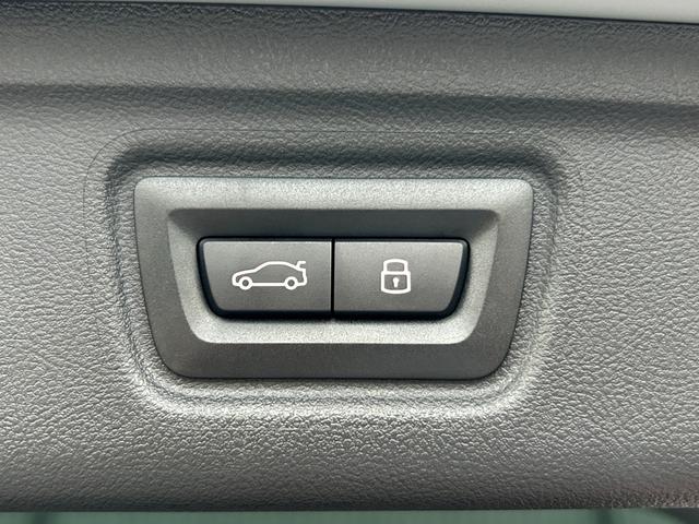 ３シリーズ ３２０ｄ　ｘＤｒｉｖｅツーリング　Ｍスポーツ　ハンズ・オフ・アシスト　黒革　ＨＵＤ　ＡＣＣ　ＬＫＡ　　ワイヤレス・チャージング　パワーシート　シートヒーター　パワーリアゲート／フットオープナー　純ナビ　３６０°カメラ　純１９ＡＷ　ドラレコ　ＥＴＣ（49枚目）