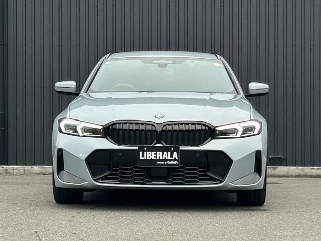 ３シリーズ ３２０ｄ　ｘＤｒｉｖｅツーリング　Ｍスポーツ　ハンズ・オフ・アシスト　黒革　ＨＵＤ　ＡＣＣ　ＬＫＡ　　ワイヤレス・チャージング　パワーシート　シートヒーター　パワーリアゲート／フットオープナー　純ナビ　３６０°カメラ　純１９ＡＷ　ドラレコ　ＥＴＣ（55枚目）