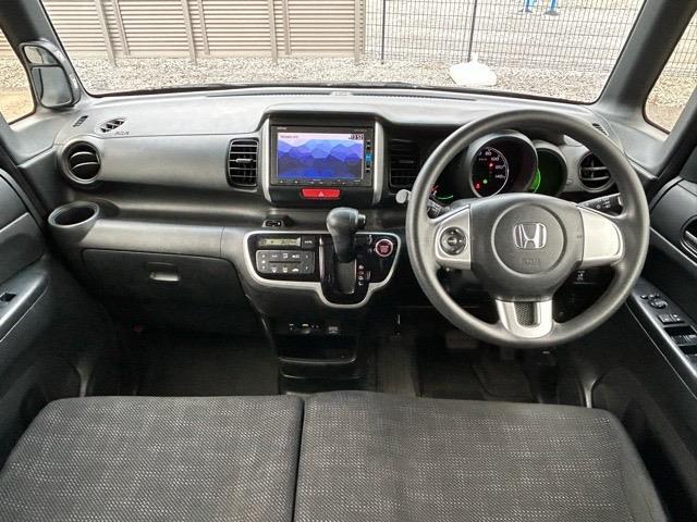 Ｎ－ＢＯＸ Ｇ・Ｌパッケージ　純正ナビ　ＴＶ　ＣＤ／ＤＶＤ　Ｂｌｕｅｔｏｏｔｈ　ＥＴＣ　バックカメラ　片側パワースライドドア　盗難防止装置　横滑り防止装置　アイドリングストップ　ウィンカーミラー（2枚目）