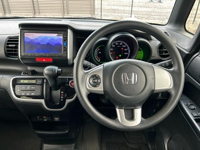 Ｎ－ＢＯＸ Ｇ・Ｌパッケージ　純正ナビ　ＴＶ　ＣＤ／ＤＶＤ　Ｂｌｕｅｔｏｏｔｈ　ＥＴＣ　バックカメラ　片側パワースライドドア　盗難防止装置　横滑り防止装置　アイドリングストップ　ウィンカーミラー（4枚目）