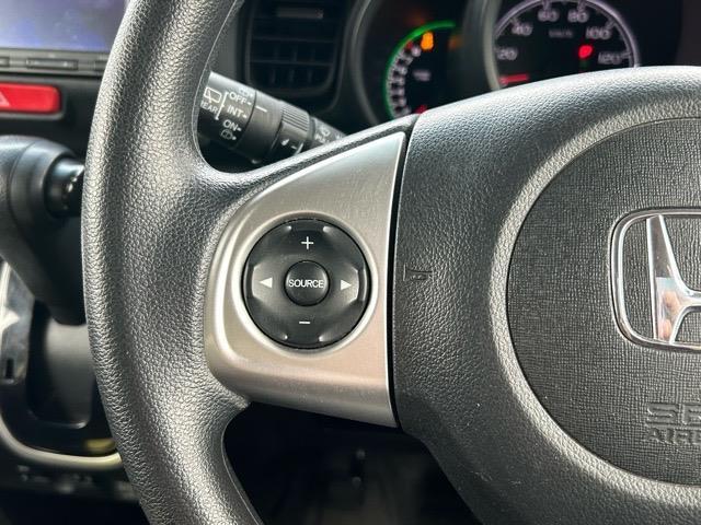 Ｎ－ＢＯＸ Ｇ・Ｌパッケージ　純正ナビ　ＴＶ　ＣＤ／ＤＶＤ　Ｂｌｕｅｔｏｏｔｈ　ＥＴＣ　バックカメラ　片側パワースライドドア　盗難防止装置　横滑り防止装置　アイドリングストップ　ウィンカーミラー（5枚目）
