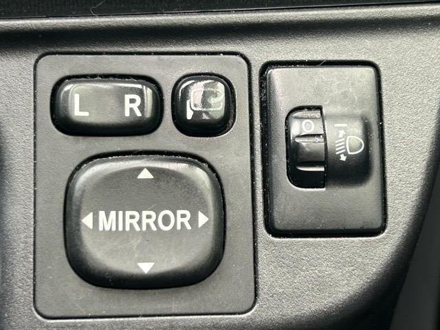 アクア S 社外ディスプレイオーディオ Bluetooth Apple Carplay ETC バックカメラ 1列目シートヒーター 横滑り防止装置 盗難防止装置 Wエアバック オートライト ウィンカーミラー(13枚目)