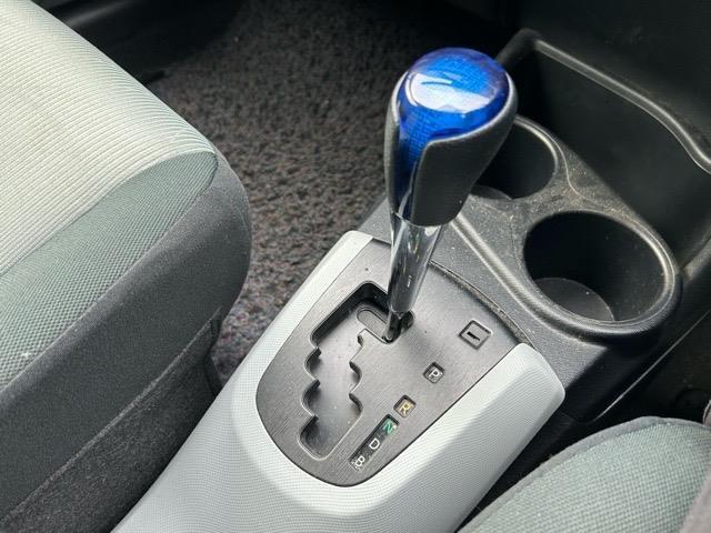 アクア S 社外ディスプレイオーディオ Bluetooth Apple Carplay ETC バックカメラ 1列目シートヒーター 横滑り防止装置 盗難防止装置 Wエアバック オートライト ウィンカーミラー(16枚目)
