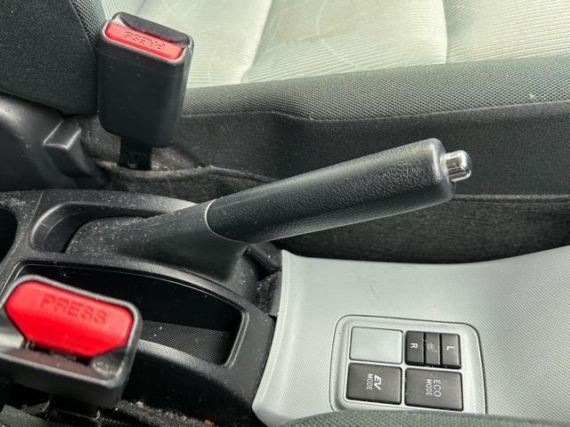アクア S 社外ディスプレイオーディオ Bluetooth Apple Carplay ETC バックカメラ 1列目シートヒーター 横滑り防止装置 盗難防止装置 Wエアバック オートライト ウィンカーミラー(17枚目)