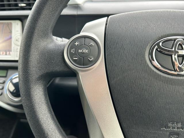 アクア S 純正ナビ ワンセグTV Bluetooth CD バックカメラ スタッドレスタイヤ 盗難防止装置 オートライト ヘッドライトウォッシャー ステアリングスイッチ ウィンカーミラー(5枚目)