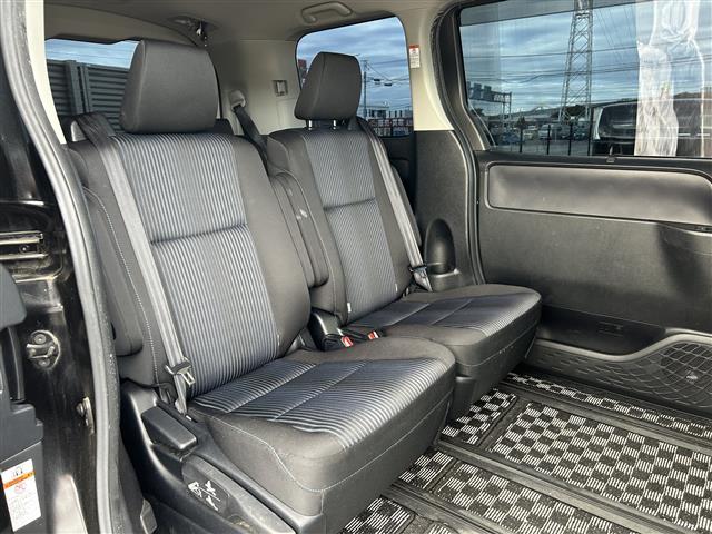 ヴォクシー ZS 純正ナビ(AM/FM/BT/CD) フルセグTV バックカメラ 両側パワースライド 横滑り防止装置 ビルトインETC プッシュスタート スペアキー×1 LEDオートライト 純正16インチアルミホイール(21枚目)