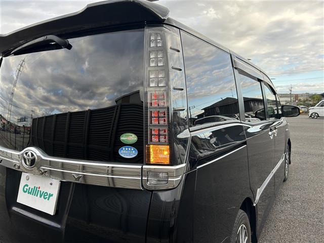 ヴォクシー ZS 純正ナビ(AM/FM/BT/CD) フルセグTV バックカメラ 両側パワースライド 横滑り防止装置 ビルトインETC プッシュスタート スペアキー×1 LEDオートライト 純正16インチアルミホイール(32枚目)